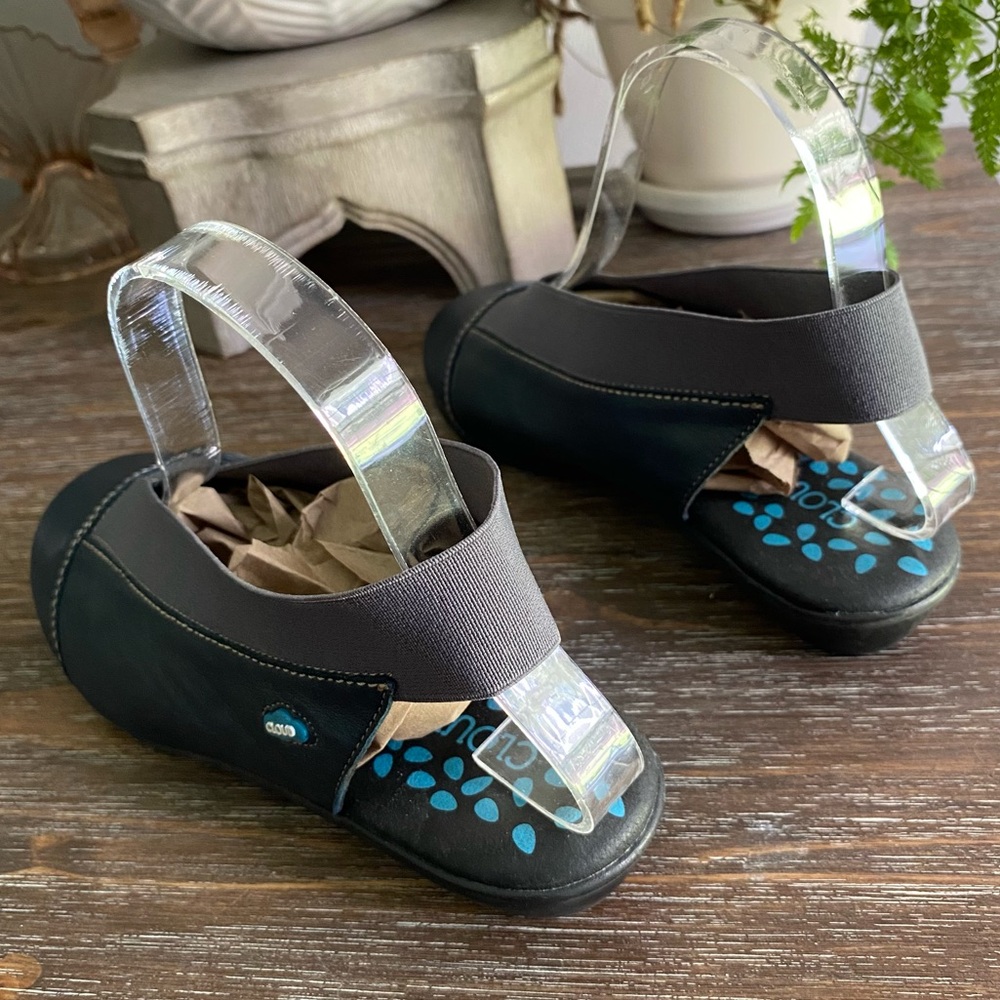 Cloud‎ Caliber Slingback Flat Sandals Wedge Heel Leather Elastic Womens 37/6.5-7 - Picture 5 of 13